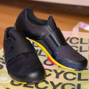 Black Legend Spin Shoes Size EU 40